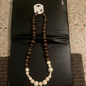Long wooden two-tone necklace with earrings brand new with tags